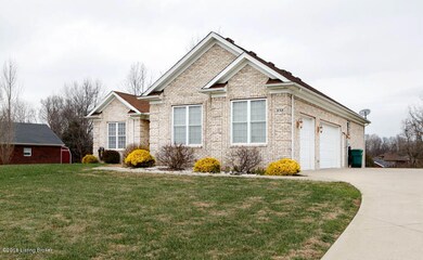 212 Sunray Dr, Shepherdsville, KY 40165 - photo 3