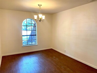 10 Brookhollow Cir, Gainesville, TX 76240 - photo 4