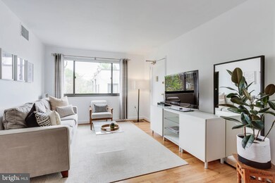 3817 Davis Place NW unit 6, Washington, DC 20007 - photo 6