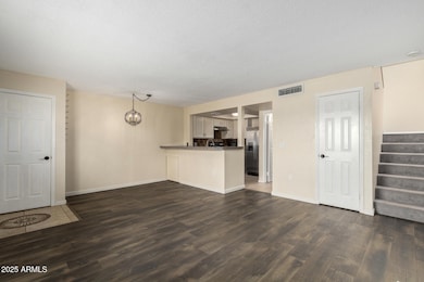 1st floor 2098