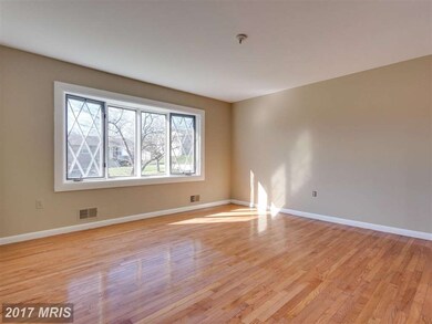 9006 Palmer St, Fort Washington, MD 20744 - photo 6