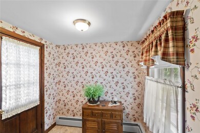 50 Astral Ave, Riverside, RI 02915 - photo 4