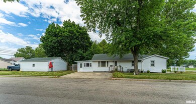 1529 Pekin St, Lincoln, IL 62656 - photo 2