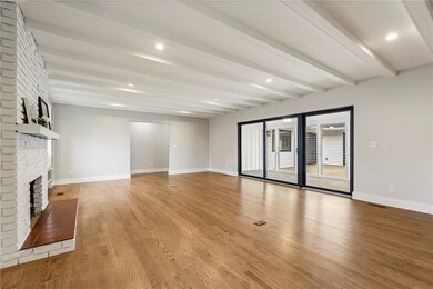 530 W Pecan St, Rogers, AR 72756 - photo 4