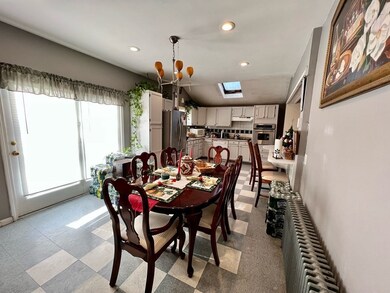 16 Columbus Ave, Saugus, MA 01906 - photo 7