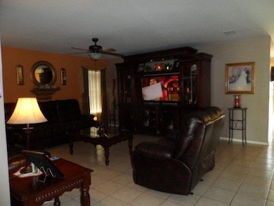 1414 W Denver St, Edinburg, TX 78541 - photo 5