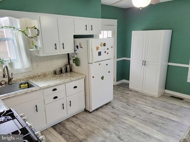 1104 Stirling St, Coatesville, PA 19320 - photo 7