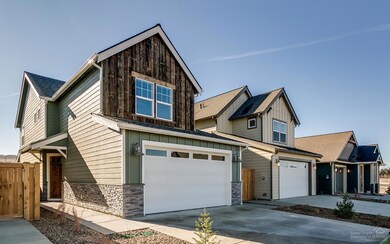 4136 SW Coyote Ave, Redmond, OR 97756 - photo 2