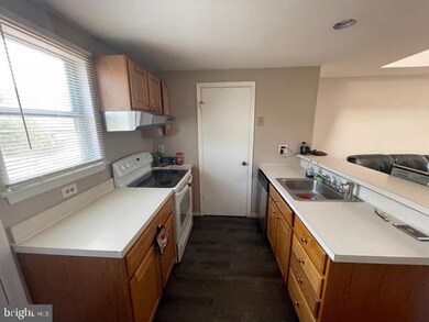 4374 Pembrook Village Dr unit 78, Alexandria, VA 22309 - photo 4