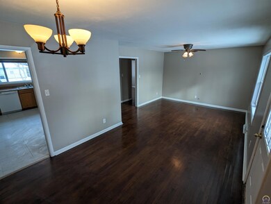 1117 SW Armagh St, Topeka, KS 66611 - photo 5
