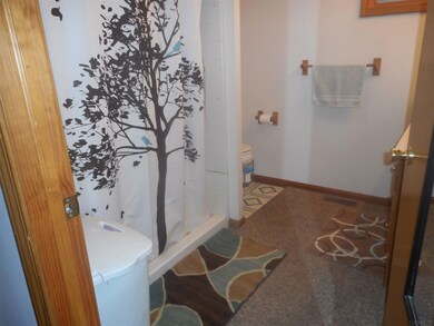 1009 W North St, Portland, IN 47371 - photo 7