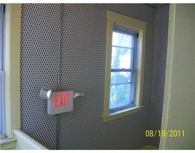 685 Cranston St, Providence, RI 02907 - photo 7