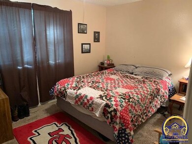 6801 SW Crestwood Dr, Topeka, KS 66619 - photo 6