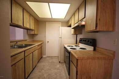 5 - Kitchen