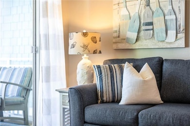Elegant Beachy Vibe