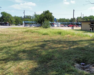 1001 E Henderson St, Cleburne, TX 76031 - photo 3