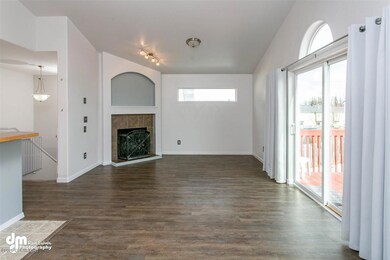 35-Living Room_2334