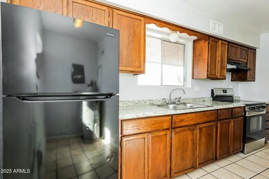 553 W Rio Salado Pkwy unit 202, Mesa, AZ 85201 - photo 5