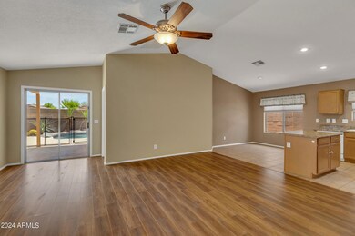42347 W. Sunland Dr-7