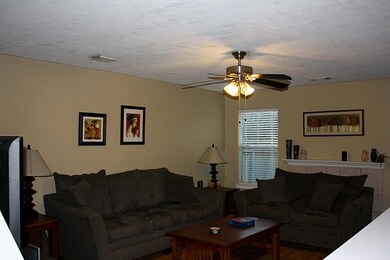 126 S Walden Elms Cir, Spring, TX 77382 - photo 2