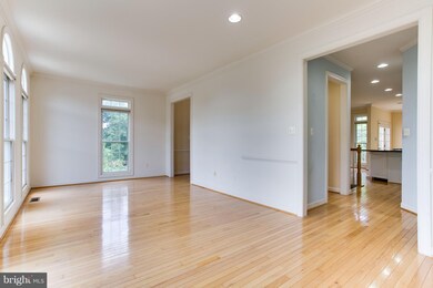 4530 Fair Valley Dr, Fairfax, VA 22033 - photo 7