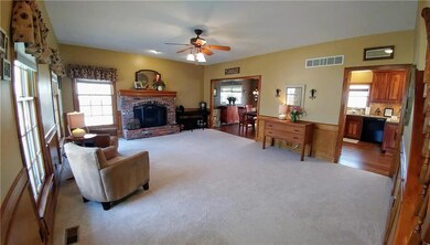 15607 Maple St, Overland Park, KS 66223 - photo 3
