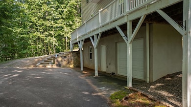 381 Woodcrest Cir, Franklin, NC 28734 - photo 7