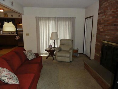 1282 Ironwood Dr, Columbus, OH 43229 - photo 5