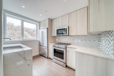 Avora unit 323, Weehawken, NJ 07086 - photo 2