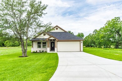 22020 Britt Oaks Dr, Alvin, TX 77511 - photo 2