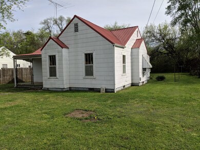 332 Maplewood Dr, Shelbyville, TN 37160 - photo 3