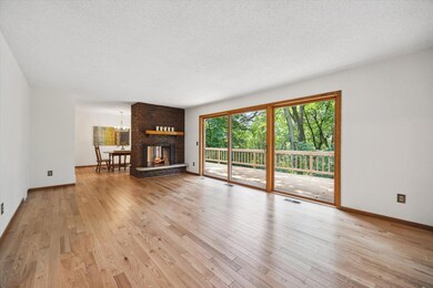 109 Pony Ln W, Saint Paul, MN 55124 - photo 7