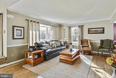 3522 Honey Locust Ct, Fairfax, VA 22033 - photo 4