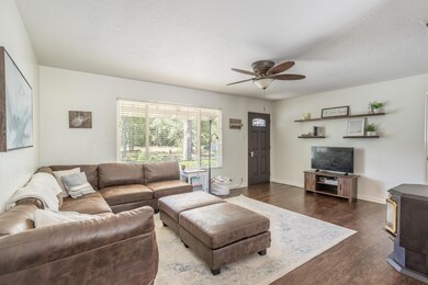 210 Branstetter Ln, Redding, CA 96001 - photo 7