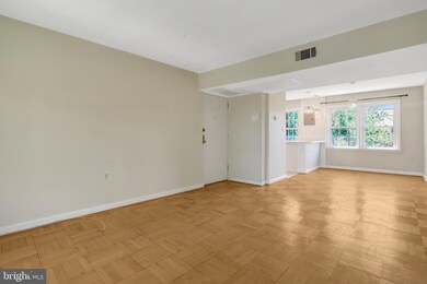 1107 Belle View Blvd unit C2, Alexandria, VA 22307 - photo 6