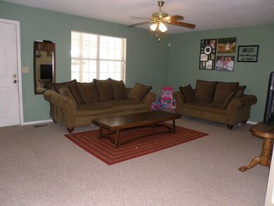 176 Graystone Cir, Macon, GA 31211 - photo 3