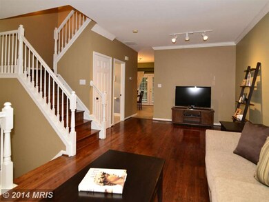 13285 Coppermill Dr, Herndon, VA 20171 - photo 5