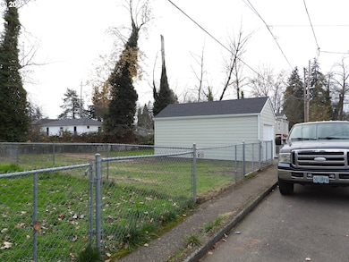 890 25th St SE, Salem, OR 97301 - photo 3