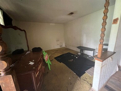 837 W Rittenhouse Rd, Houston, TX 77091 - photo 2