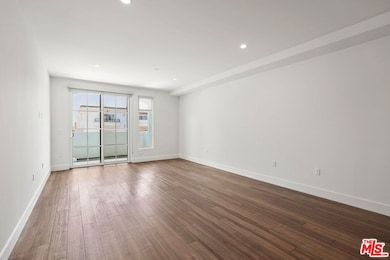 11847 Kiowa Ave unit ph6, Los Angeles, CA 90049 - photo 7