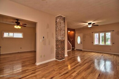 423 E Warren St, Dunmore, PA 18512 - photo 6