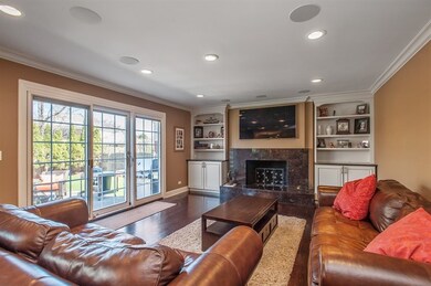 2526 Osage Dr, Glenview, IL 60026 - photo 7