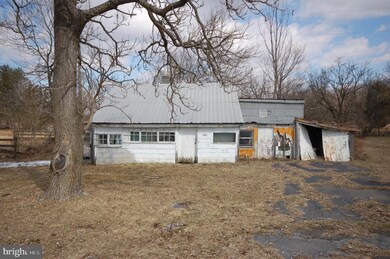 1122 Longmarsh Rd, Berryville, VA 22611 - photo 3