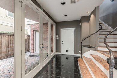 2413 Driscoll St, Houston, TX 77019 - photo 2