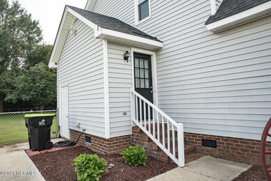 685 Davenport Farm Rd, Winterville, NC 28590 - photo 6