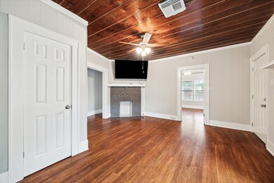 Another view of the living area showing the additi