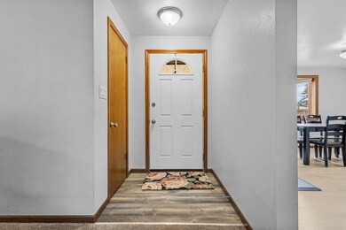 906 Silver St, de Pere, WI 54115 - photo 6