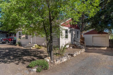 624 NE Franklin Ave, Bend, OR 97701 - photo 4