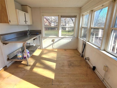 1028 W Main St, Denison, TX 75020 - photo 7