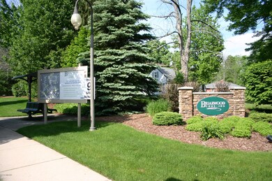 Briarwood entrance